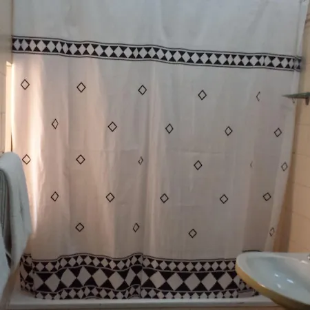 Pensao Residencial Flor Dos Cavaleiros Гостевой дом Лиссабон