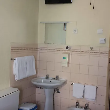 Guest house Pensao Residencial Flor Dos Cavaleiros