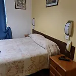 Affittacamere Pensao Residencial Flor Dos Cavaleiros