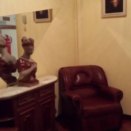 Pensao Residencial Flor Dos Cavaleiros 리스본