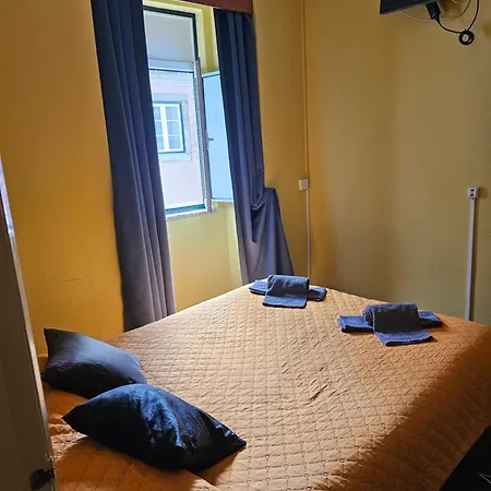 Gæstehus Pensao Residencial Flor Dos Cavaleiros 2*