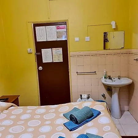 Pensao Residencial Flor Dos Cavaleiros Gæstehus Lisboa