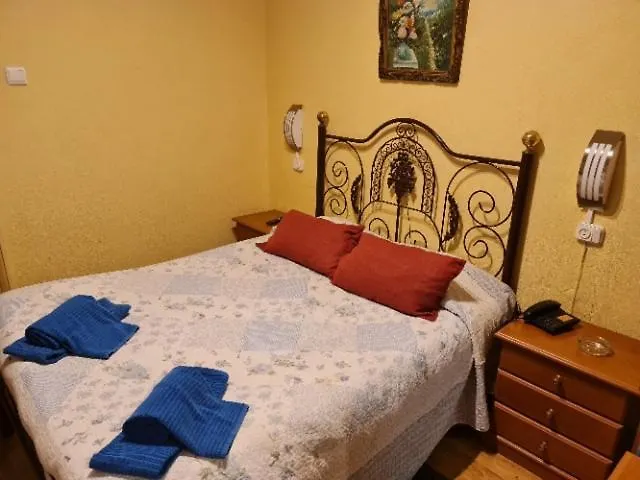 Pensao Residencial Flor Dos Cavaleiros Pensionat