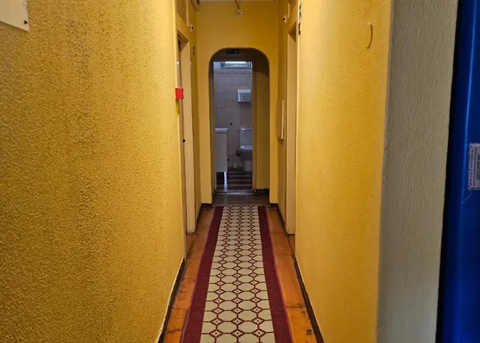 Pensao Residencial Flor Dos Cavaleiros Pensionat 2*