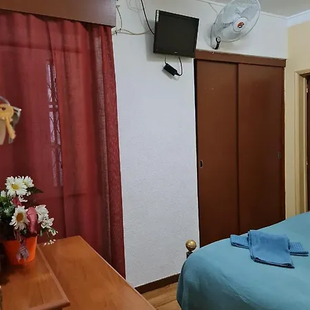 Pensao Residencial Flor Dos Cavaleiros 2* Lissabon