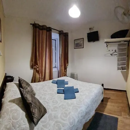 Pensao Residencial Flor Dos Cavaleiros Lissabon
