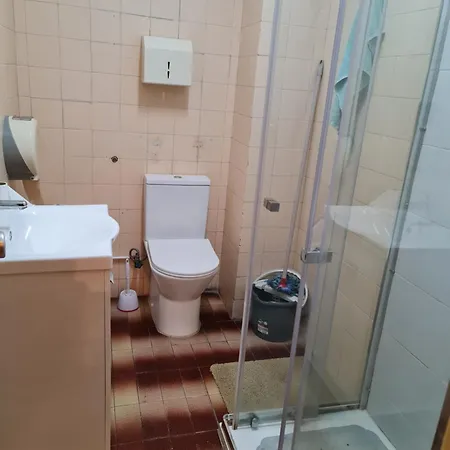 Guest house Pensao Residencial Flor Dos Cavaleiros 2*