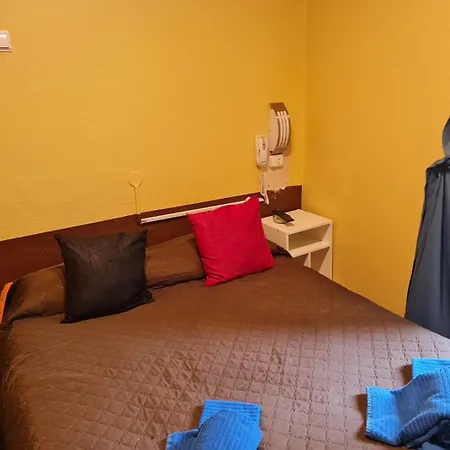 Pensao Residencial Flor Dos Cavaleiros Guest house