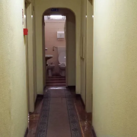 Pensao Residencial Flor Dos Cavaleiros Pensjonat 2*