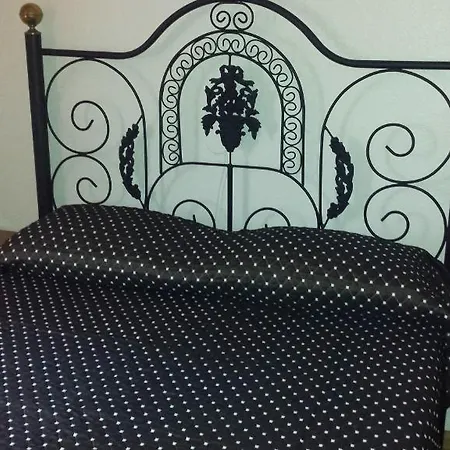Guest house Pensao Residencial Flor Dos Cavaleiros Lisbon