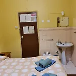 Pensao Residencial Flor Dos Cavaleiros Guest house