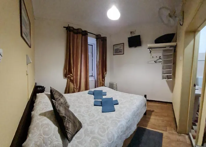 Pensao Residencial Flor Dos Cavaleiros ליסבון