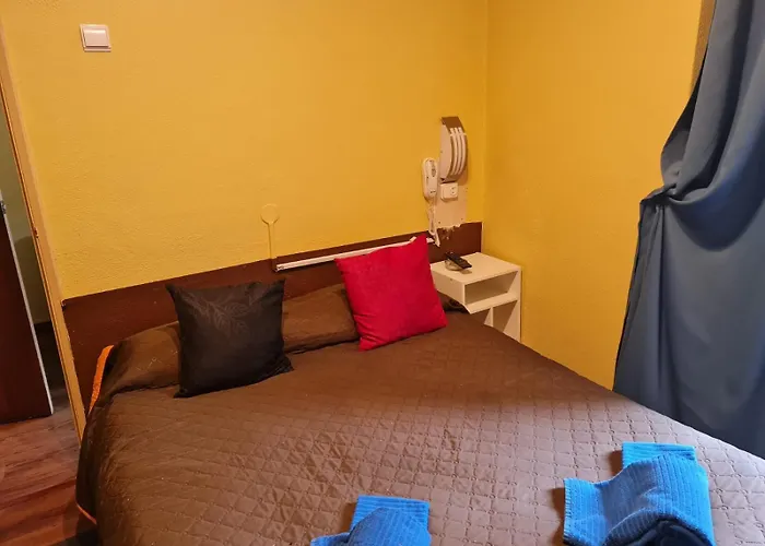 Pensao Residencial Flor Dos Cavaleiros בית הארחה
