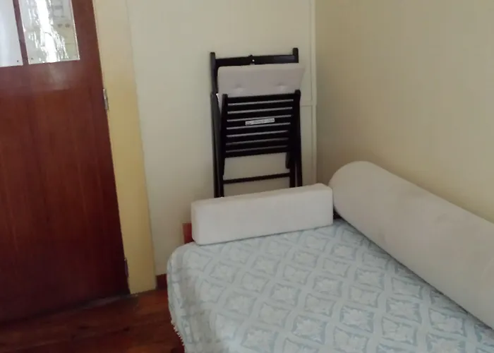 בית הארחה Pensao Residencial Flor Dos Cavaleiros