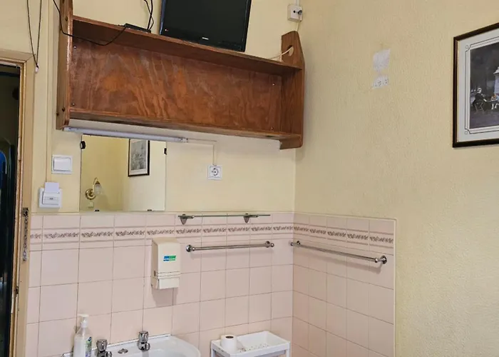 Pensao Residencial Flor Dos Cavaleiros 2* ליסבון